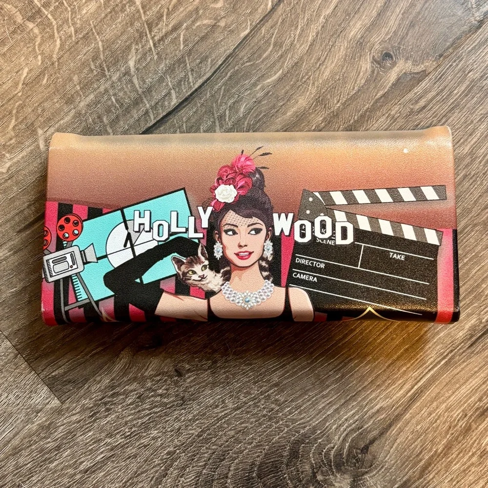 Nicole Lee Hollywood Foldable Glasses Case